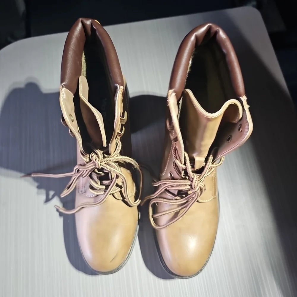 Via Pinky Kayla Khaki‎ Women's Lace-Up Ankle Boots Size 8.5 Excellent Pre-Owned